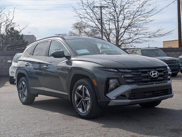 new 2025 Hyundai TUCSON Hybrid car, priced at $37,940