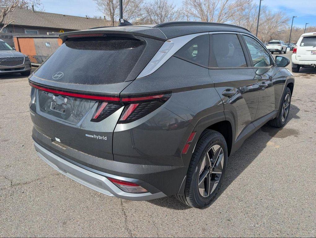 new 2025 Hyundai TUCSON Hybrid car, priced at $37,940