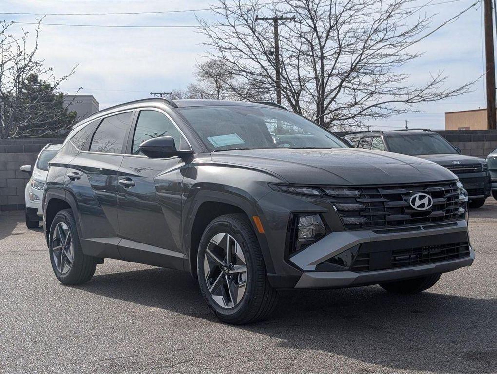 new 2025 Hyundai TUCSON Hybrid car, priced at $37,940