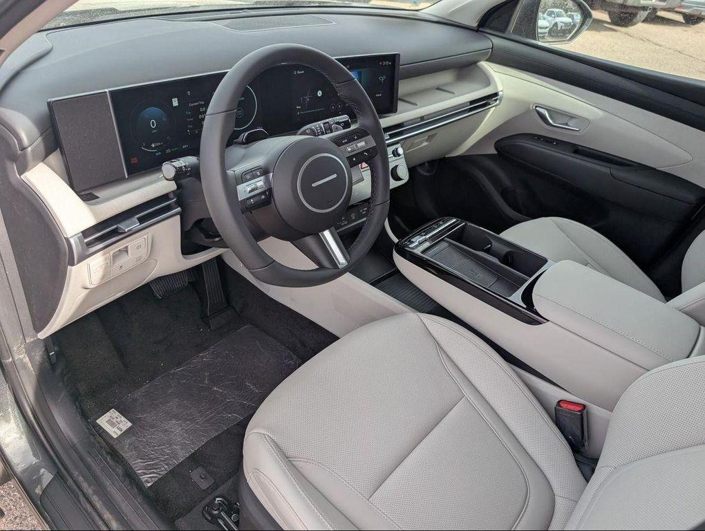 new 2025 Hyundai TUCSON Hybrid car, priced at $37,940