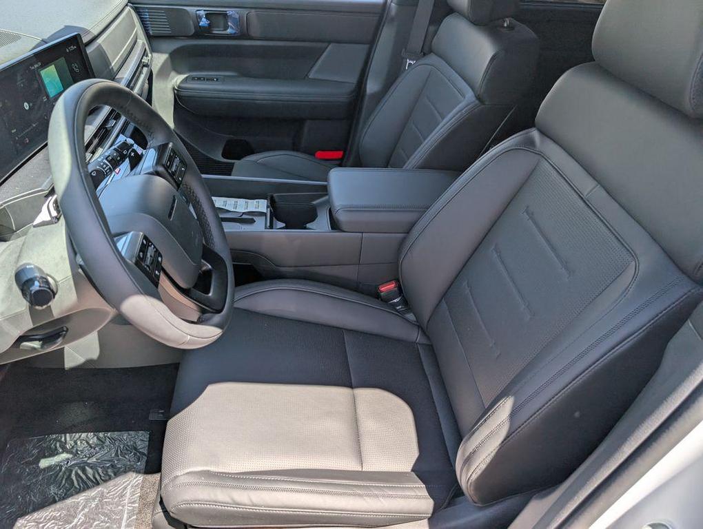 new 2025 Hyundai Santa Fe car, priced at $43,625