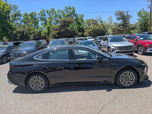 new 2025 Hyundai Sonata Hybrid car, priced at $38,955