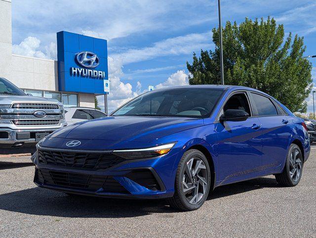 new 2025 Hyundai Elantra car, priced at $22,235