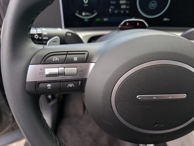 new 2025 Hyundai TUCSON Hybrid car, priced at $37,970