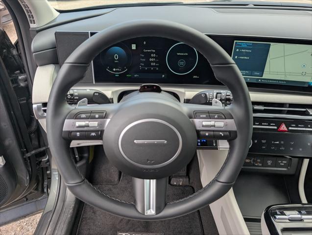 new 2025 Hyundai TUCSON Hybrid car, priced at $37,970