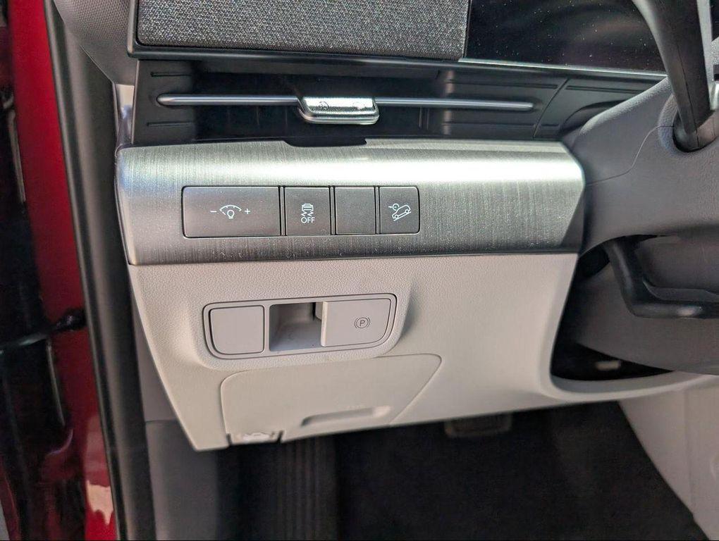 new 2025 Hyundai Kona car, priced at $29,999