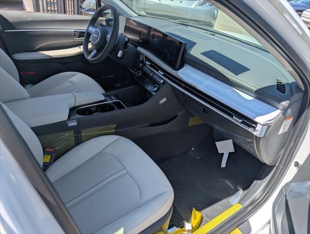 new 2025 Hyundai Sonata Hybrid car, priced at $33,100