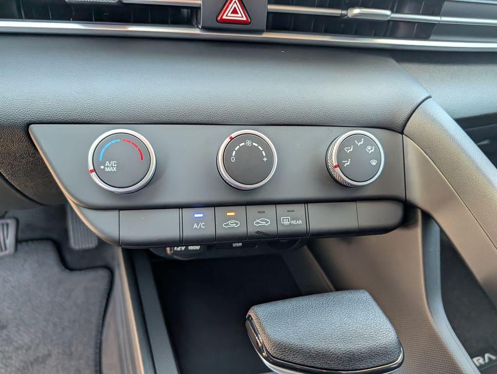 new 2025 Hyundai Elantra car, priced at $21,645