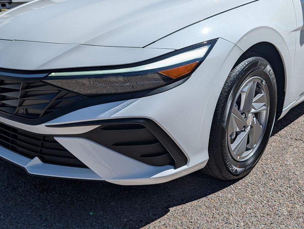 new 2025 Hyundai Elantra car, priced at $21,645