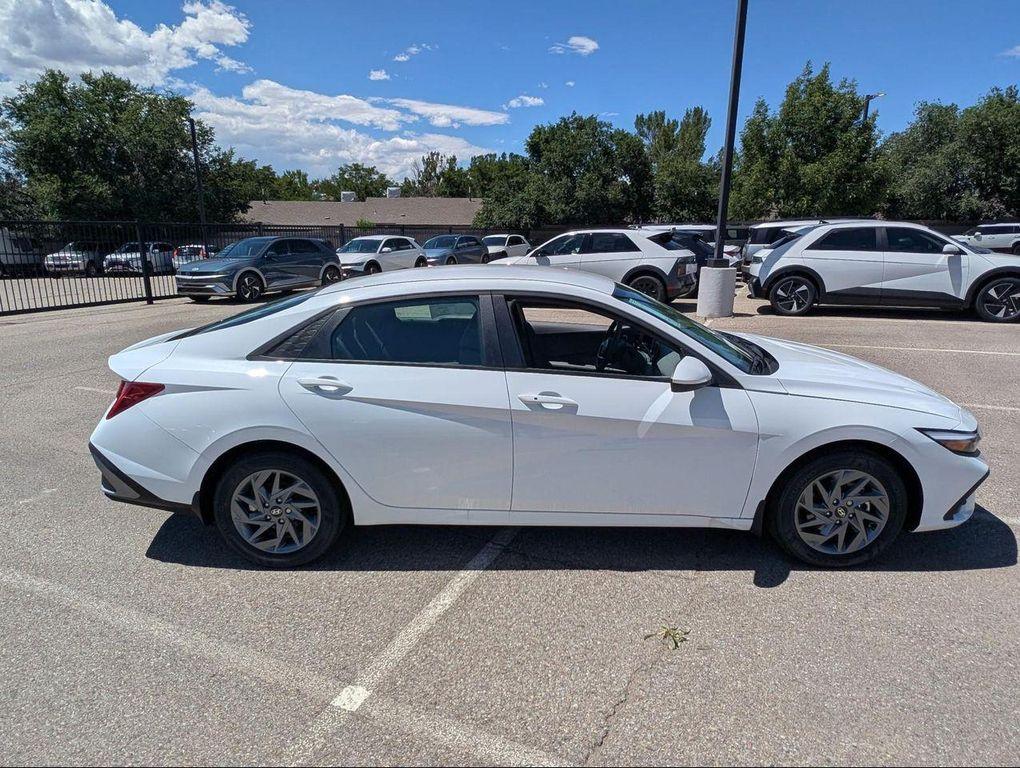 new 2025 Hyundai ELANTRA HEV car, priced at $27,000
