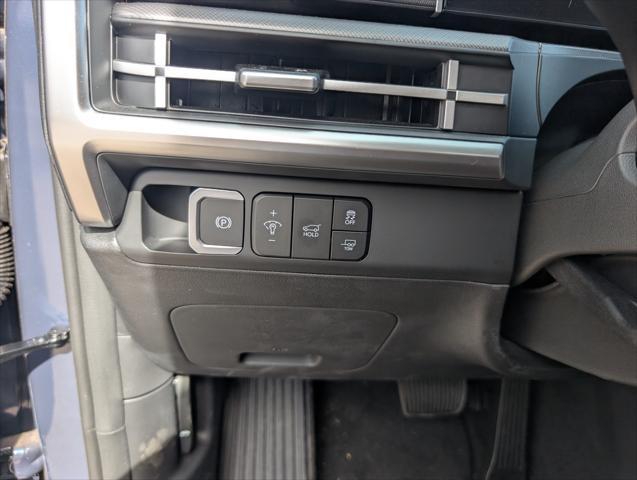new 2025 Hyundai Santa Fe car, priced at $42,479