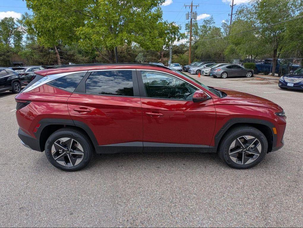 new 2025 Hyundai TUCSON Hybrid car, priced at $38,860