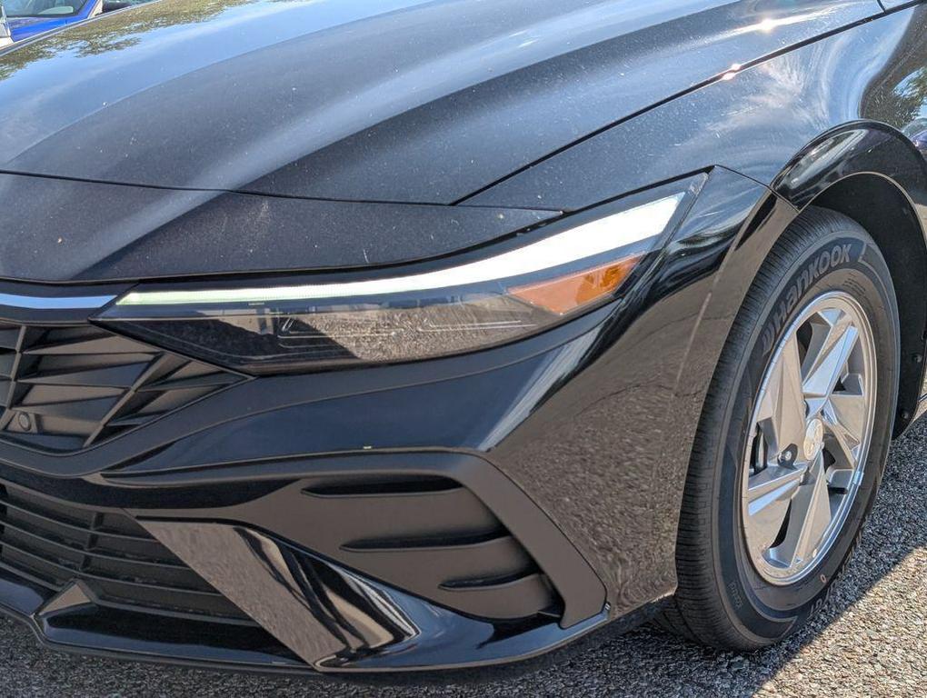 new 2025 Hyundai Elantra car, priced at $23,104