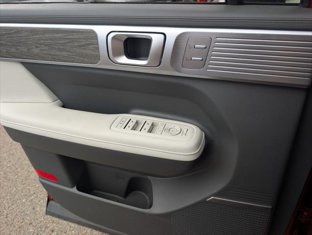 new 2025 Hyundai Santa Fe car, priced at $47,960