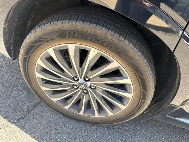 used 2024 Hyundai Palisade car, priced at $42,984