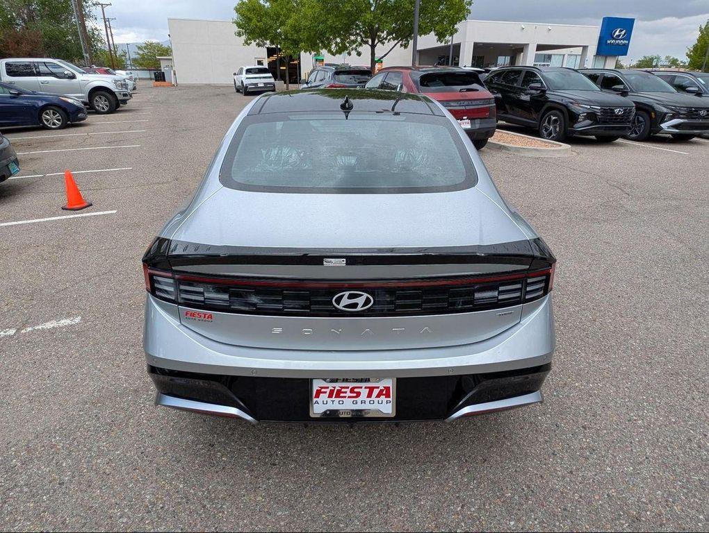 new 2025 Hyundai Sonata Hybrid car, priced at $38,950