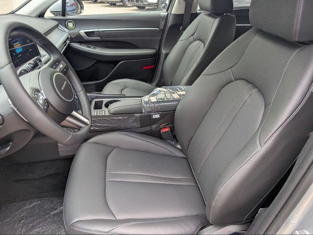 new 2025 Hyundai Sonata Hybrid car, priced at $38,950