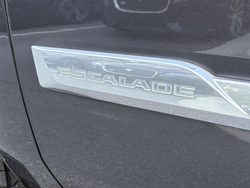 used 2016 Cadillac Escalade ESV car, priced at $21,995
