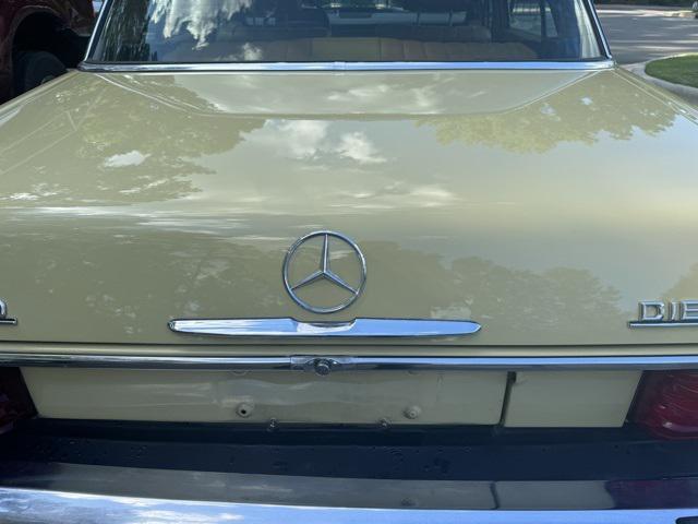 used 1976 Mercedes-Benz 220D car, priced at $9,888