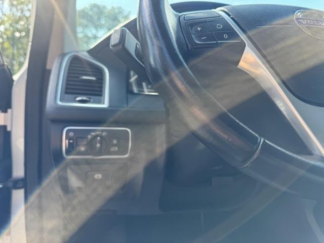 used 2016 Volvo XC60 car, priced at $11,773