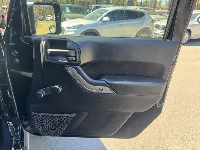 used 2013 Jeep Wrangler Unlimited car, priced at $15,995