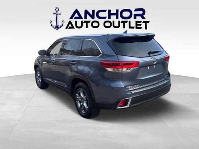 used 2019 Toyota Highlander car, priced at $28,995