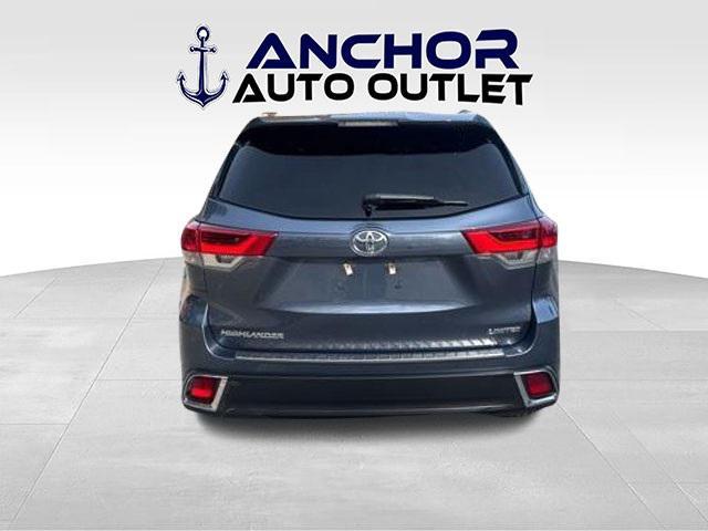 used 2019 Toyota Highlander car, priced at $28,995