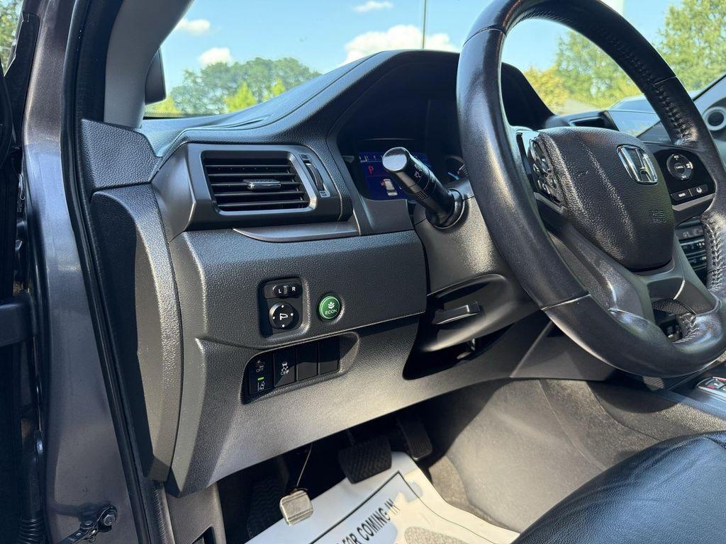 used 2021 Honda Pilot car, priced at $20,995