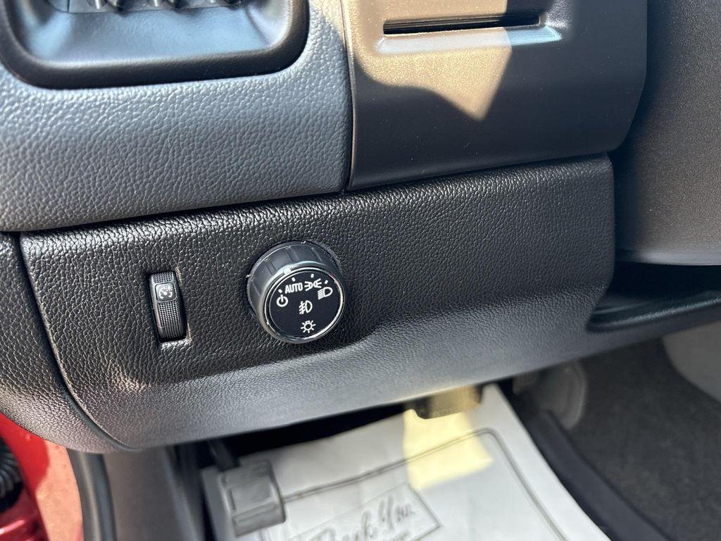 used 2015 Chevrolet Colorado car, priced at $16,995