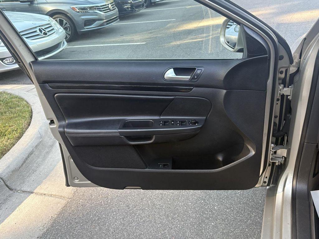 used 2014 Volkswagen Jetta SportWagen car, priced at $9,995