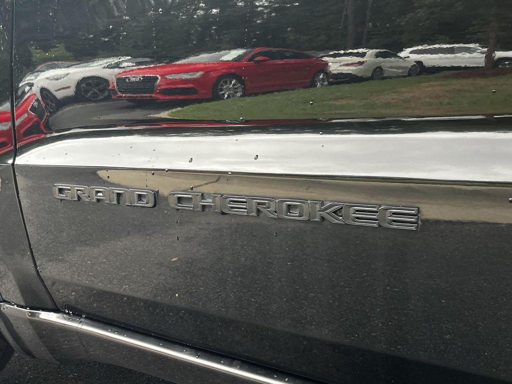 used 2017 Jeep Grand Cherokee car, priced at $9,995