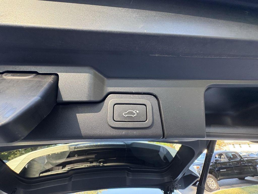 used 2015 Land Rover Range Rover Evoque car, priced at $14,995