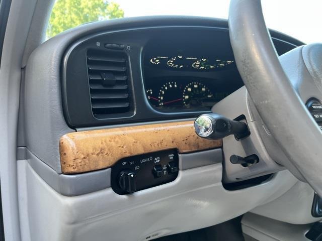 used 2001 Lincoln Continental car, priced at $3,995