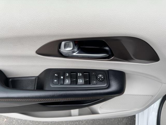 used 2017 Chrysler Pacifica car, priced at $11,995
