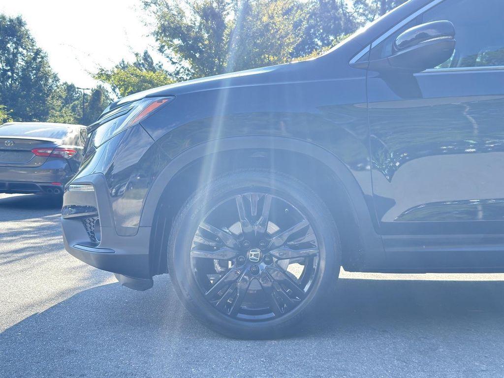 used 2021 Honda Pilot car, priced at $27,995