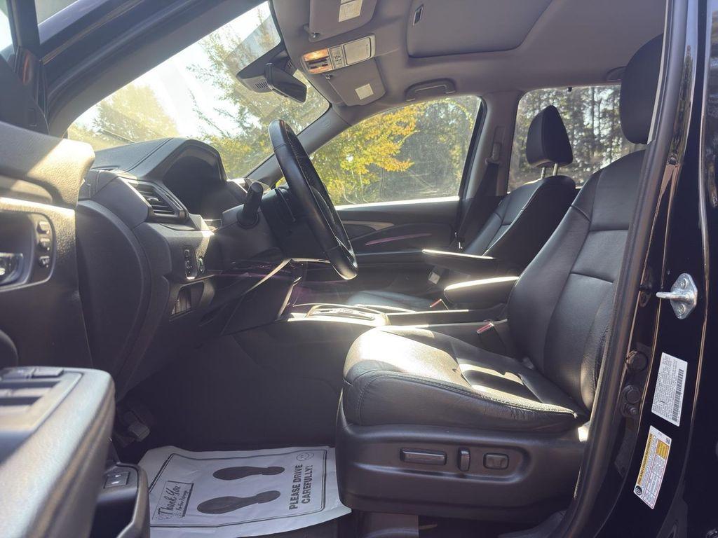 used 2021 Honda Pilot car, priced at $27,995