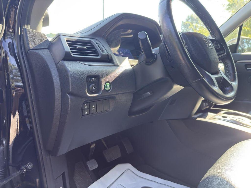 used 2021 Honda Pilot car, priced at $27,995