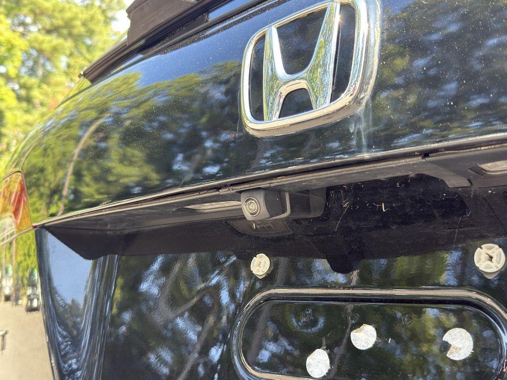 used 2021 Honda Pilot car, priced at $27,995