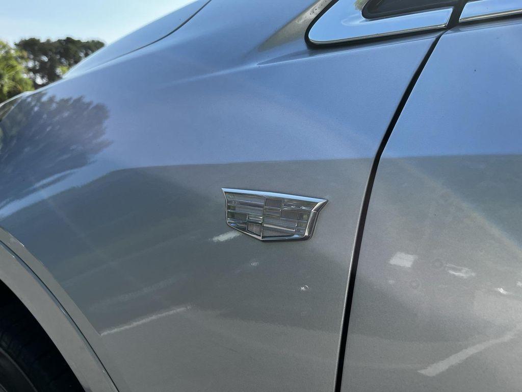 used 2017 Cadillac XT5 car, priced at $15,912