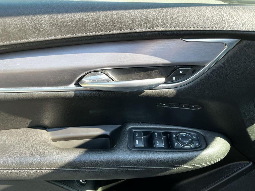 used 2017 Cadillac XT5 car, priced at $15,912