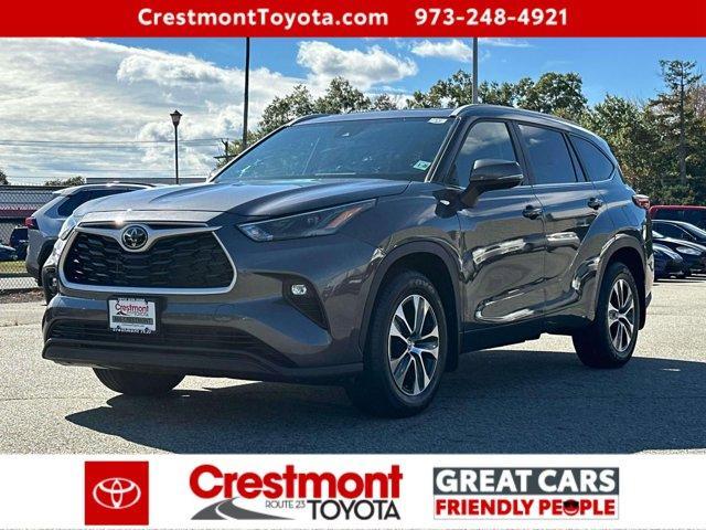 used 2023 Toyota Highlander car, priced at $37,988
