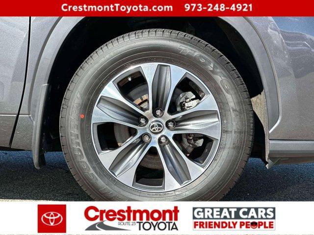 used 2023 Toyota Highlander car, priced at $37,988