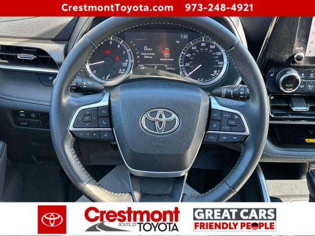 used 2023 Toyota Highlander car, priced at $37,988