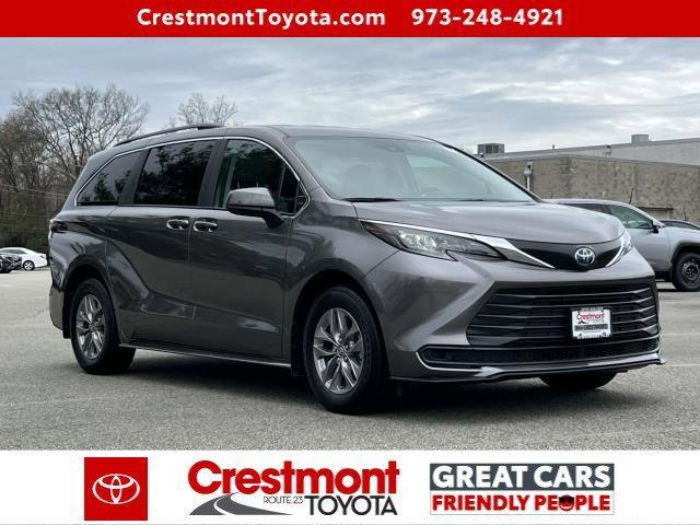used 2024 Toyota Sienna car, priced at $42,988
