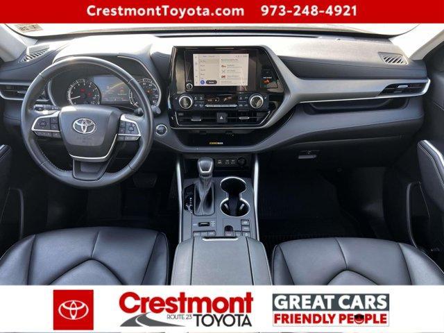 used 2023 Toyota Highlander car, priced at $39,488