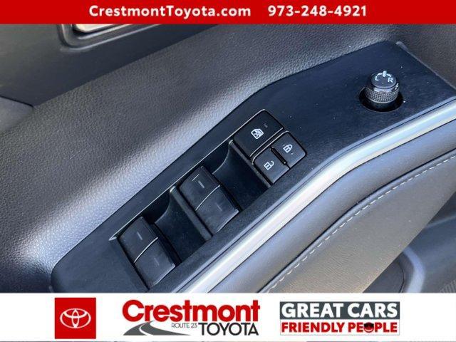 used 2023 Toyota Highlander car, priced at $39,488