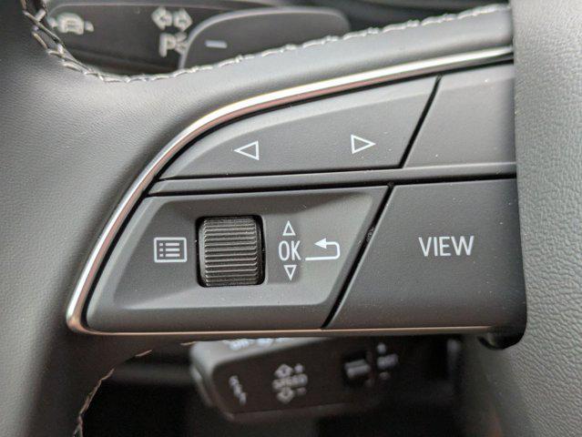 new 2025 Audi Q7 car, priced at $68,870