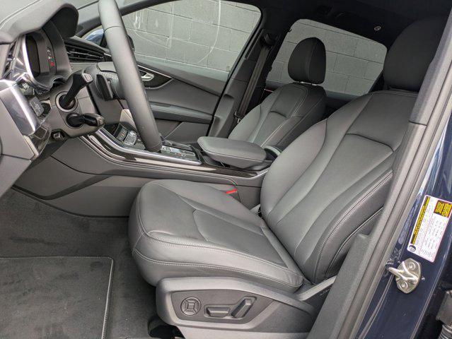 new 2025 Audi Q7 car, priced at $68,870