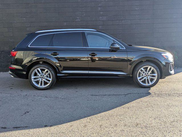 new 2025 Audi Q7 car, priced at $76,800