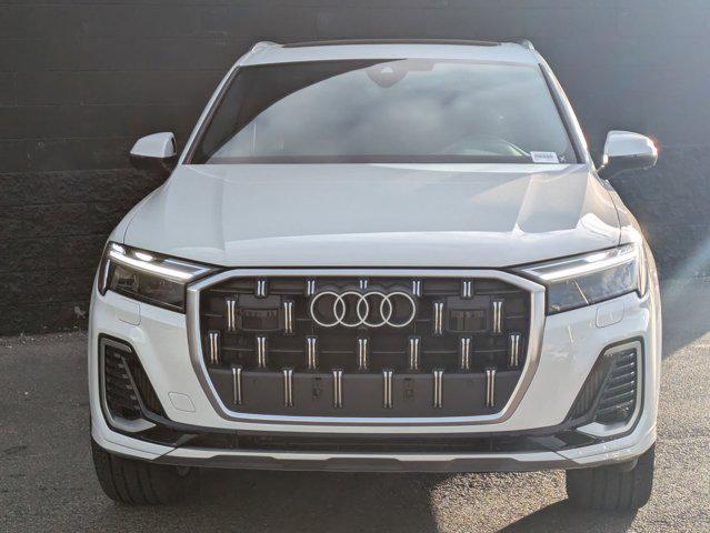 new 2025 Audi Q7 car, priced at $75,890